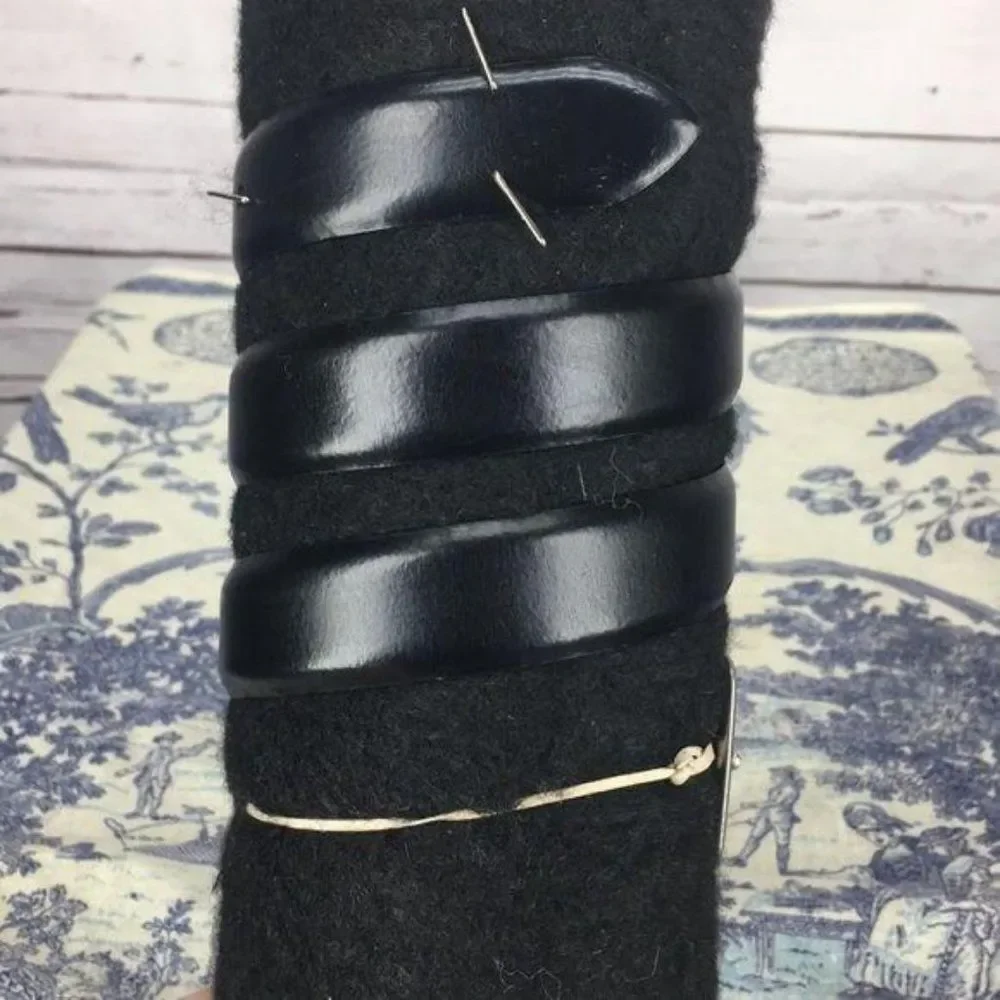 Perry Ellis Black kids Genuine Leather Belt Solid‎ brass buckle size Small